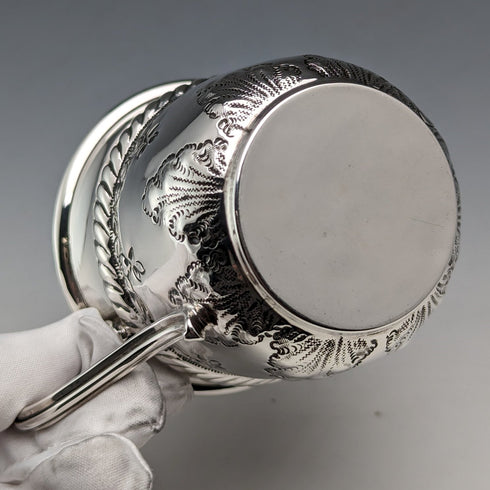 1902年 英国アンティーク 純銀製マグカップ 70g Levesley Brothers